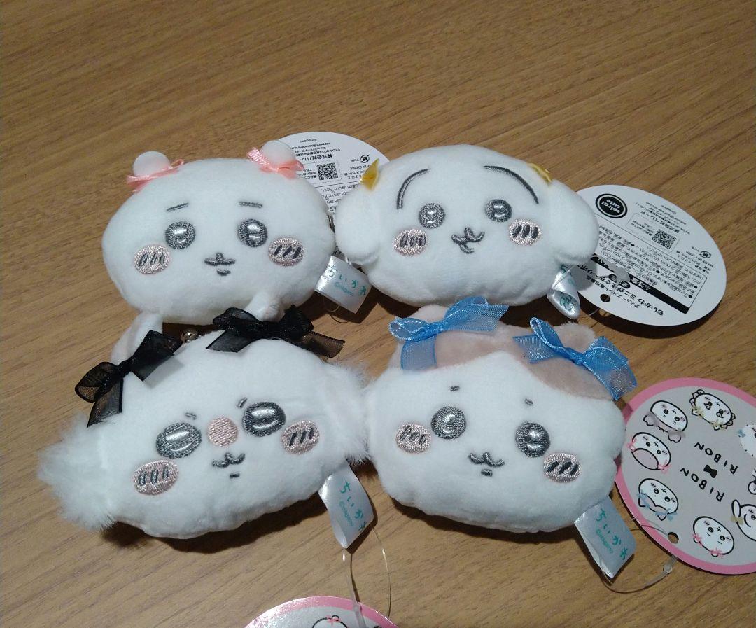 ちいかわ がま口ポーチ  ちいかわ  ハチワレ モモンガ うさぎ ４種セット ちいかわ】ちいかわ、ハチワレ、うさぎ、モモンガのがま口ポーチ