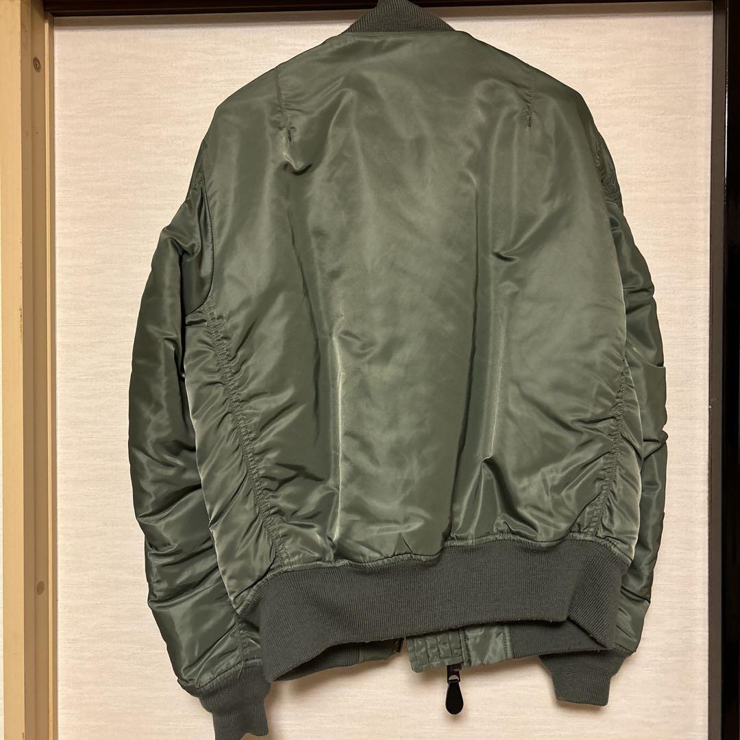 AVIREXオリーブグリーン MA-1 フライトジャケット
