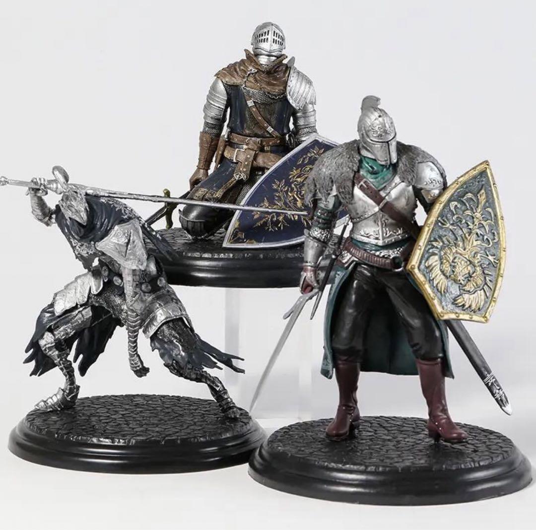 新品　ダークソウル　DARK SOULS　スタチュー　3体セット　フィギュア 新品 ダークソウル DARK SOULS スタチュー 3体セット フィギュア