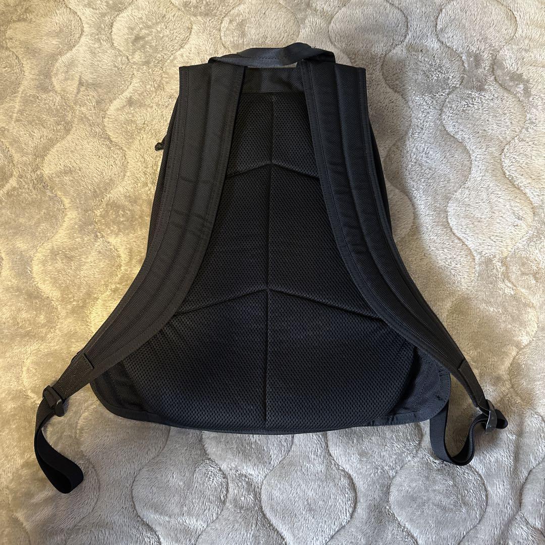 BRIEFING PROGRESSIVE HUGGER 【used】