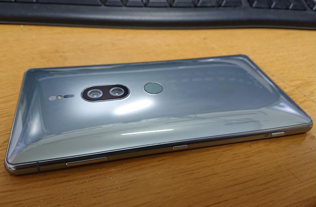 SONY - ◆SIMフリー au Xperia SOV38 シルバー◆美品◆433 Amazon | au Xperia XZ2 Premium SOV38 クロムシルバー 白ロム