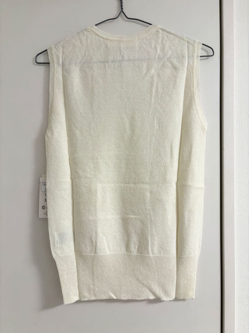 【新品タグ付】プリスティン(PRISTINE)ペーパーコットン ノースリーブ 【新品タグ付】プリスティン(PRISTINE)ペーパーコットン ノースリーブ