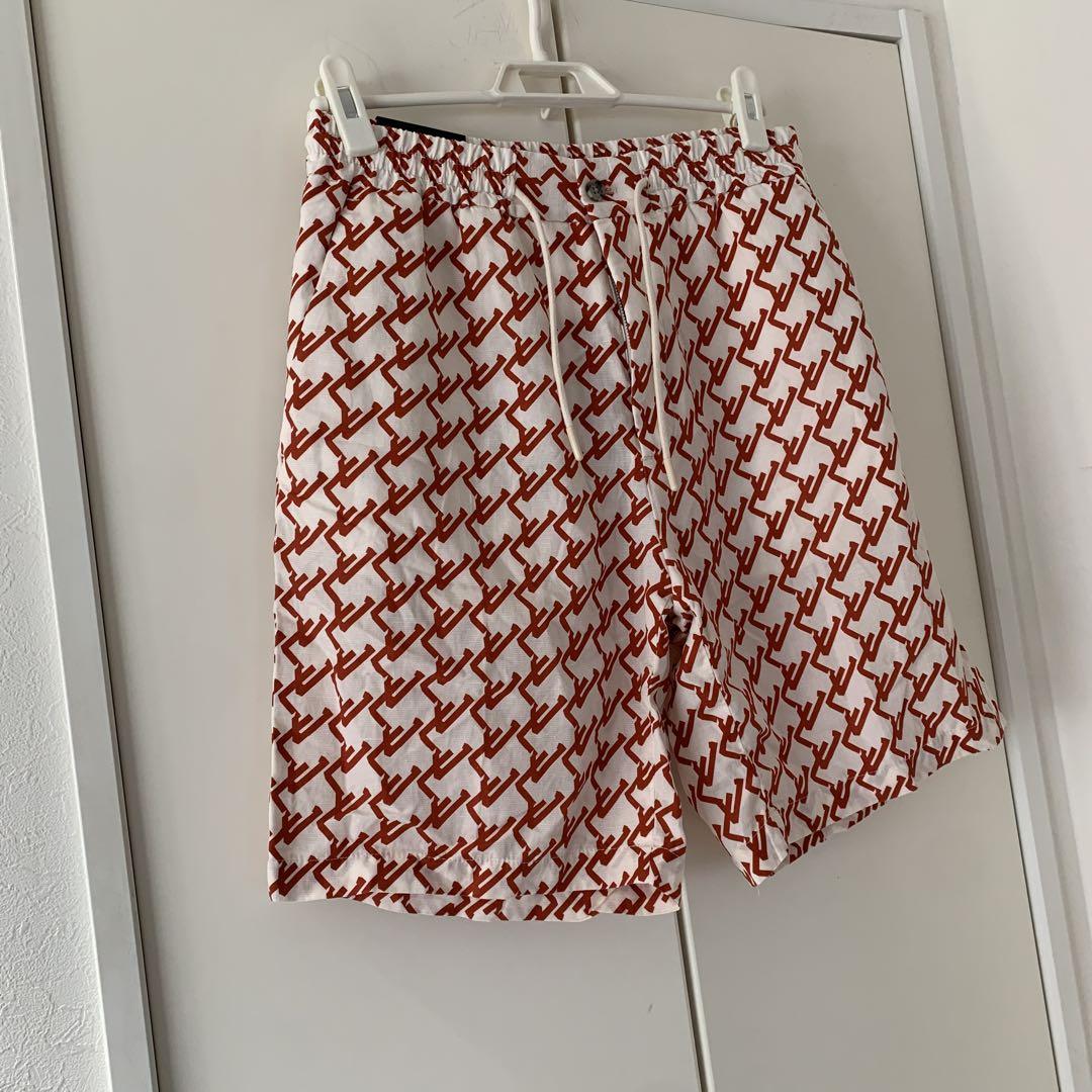 【新品未使用】J. LINDEBERG ジェイリンドバーグ ショートパンツ s