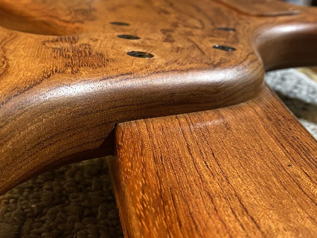 ギター REVguitars RAY8 Essingun