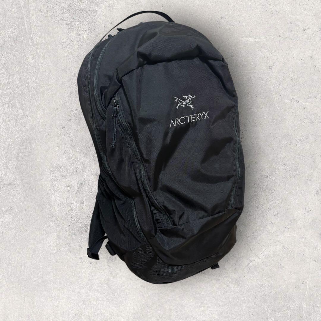 【アークテリクス】 旧型 マンティス26リュック ブラック 美品 廃盤 o 【アークテリクス】 旧型 マンティス26リュック ブラック 美品 廃盤 o