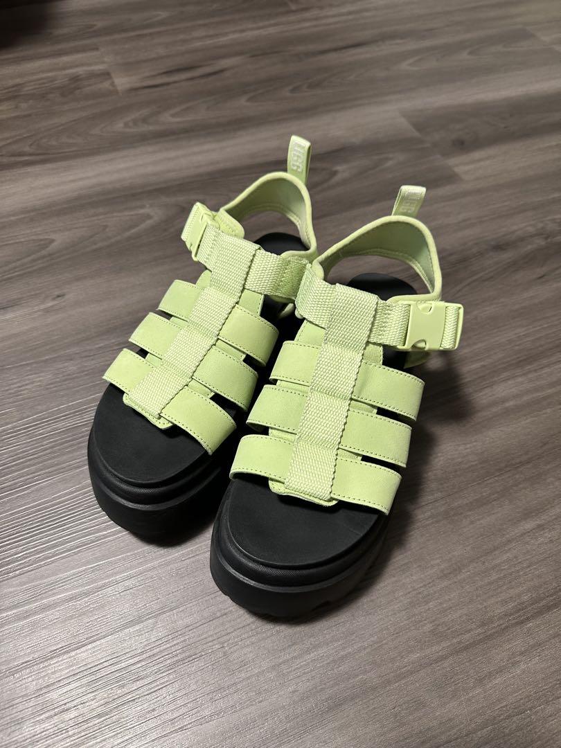 UGG サンダル　Cora 24cm