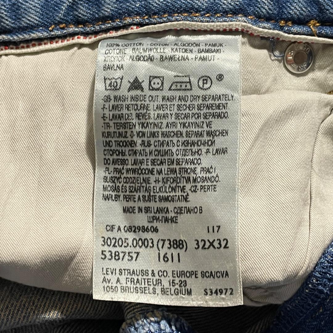 Vintage Levi's Engineered 10025 Blue Loose Fit Jeans size