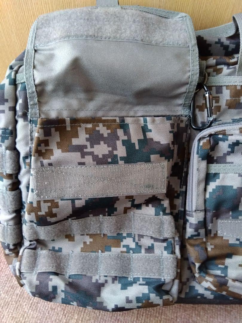 迷彩バッグ 中型 MOLLEシステム対応