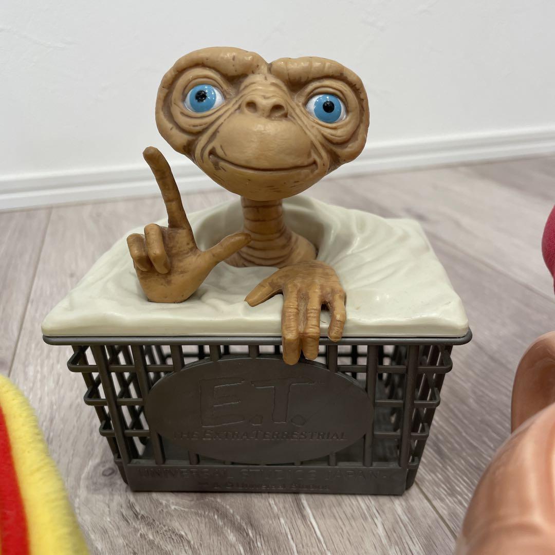 E.T. ぬいぐるみ　ティッシュケース　コーヒーカップ　小物入れ　セット