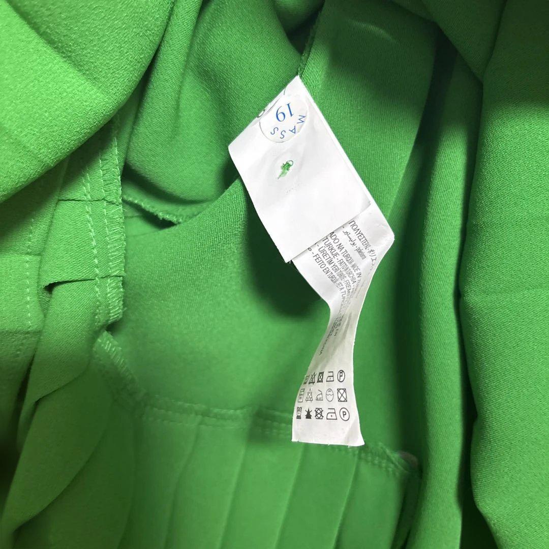 ZARA グリーン トップス ブラウス チュニック プリーツ 緑