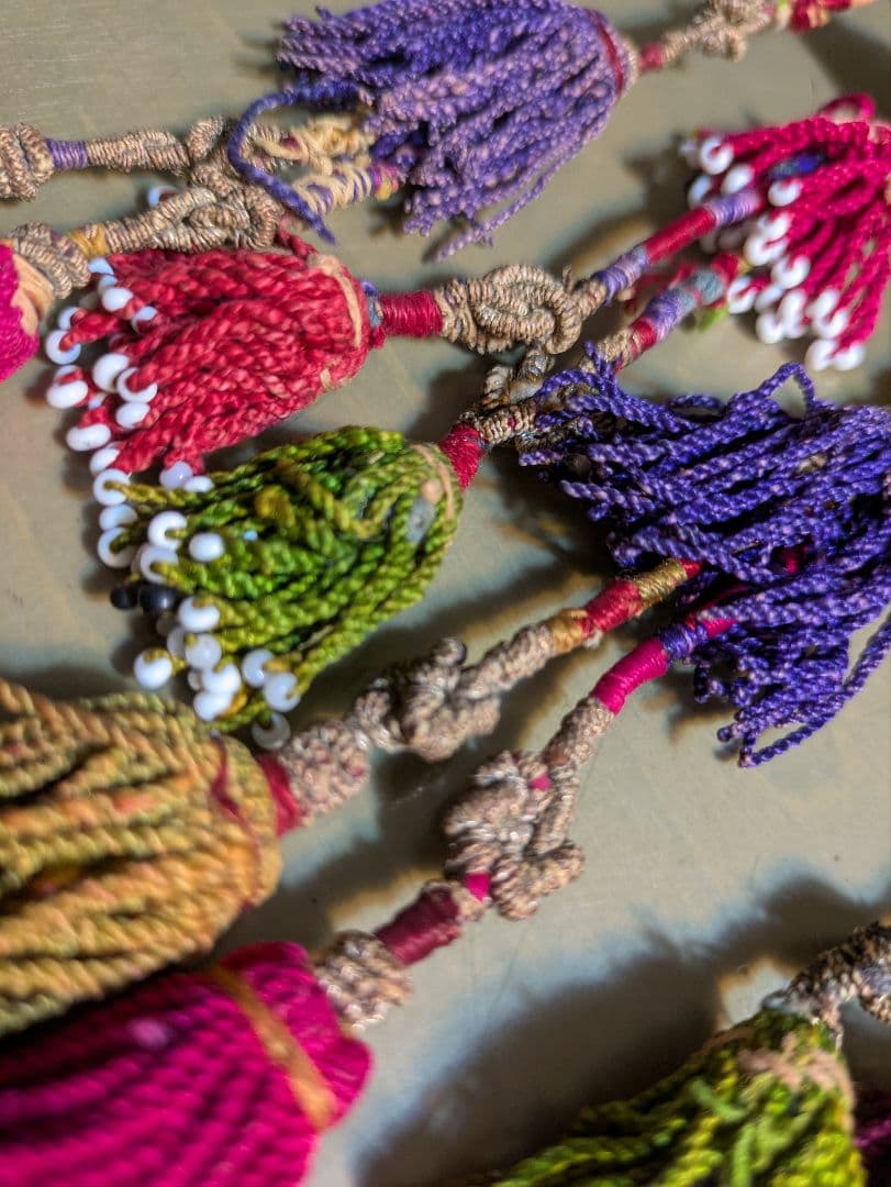 アフガニスタン　遊牧民　織物　魔除けの飾り　インテリア