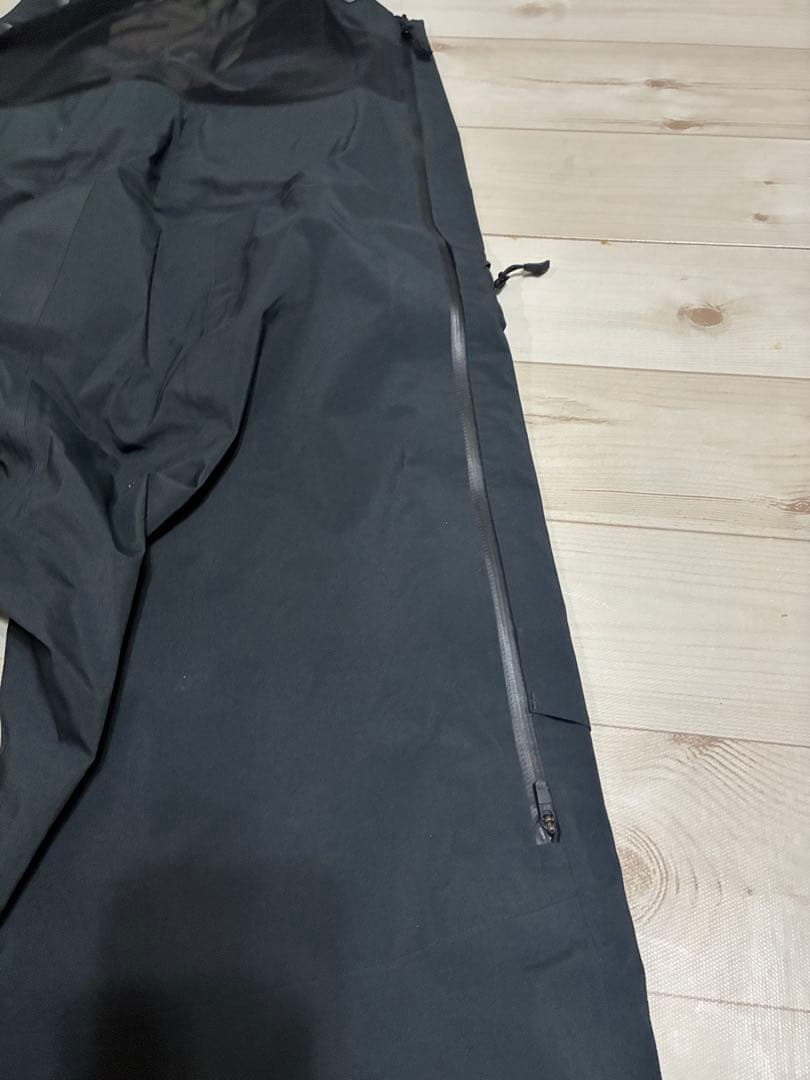 バートンAK457 GORE-TEX PRO 3L ビブパンツ バートンAK457 GORE-TEX PRO 3L ビブパンツ