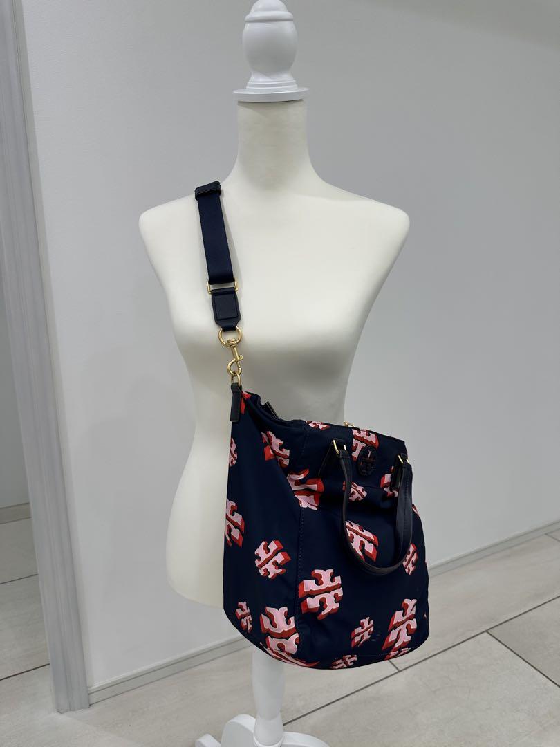 Tory Burch ネイビー ロゴトートバッグ