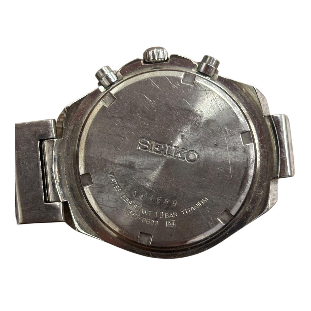 SEIKO V657-0B00 クロノグラフ　デイデイト　チタン　シルバー