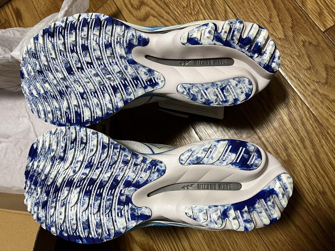 新品　MIZUNO WAVE NEO WIND ランニングシューズ　28cm