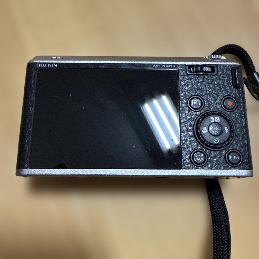 FUJIFILM コンデジ XF1 黒 デジカメ カメラ