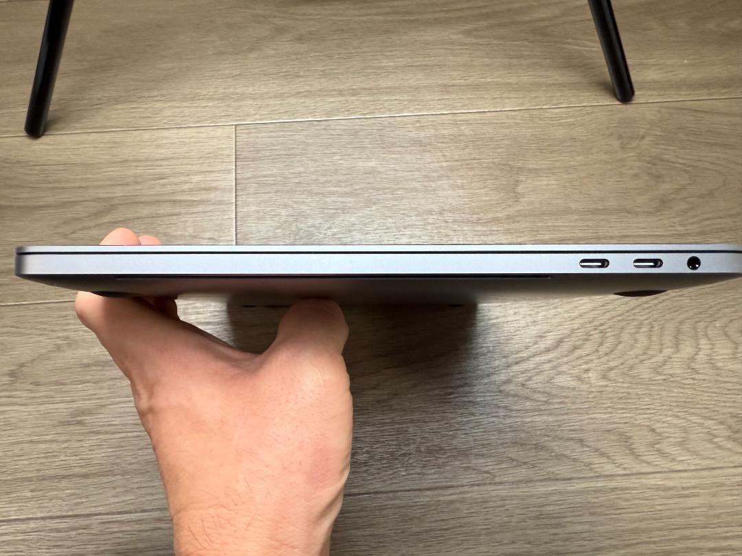 【美品】MacBook Pro 13インチ メモリ16GB SSD1TB