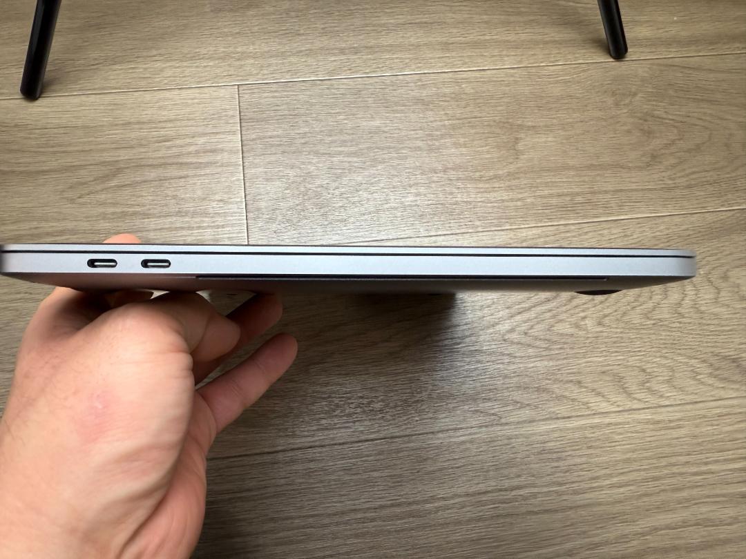 【美品】MacBook Pro 13インチ メモリ16GB SSD1TB