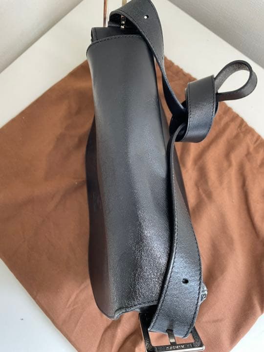 匿名配送 HIROFU ヒロフ 本革 ショルダーバッグ ブラック | aeonenergy