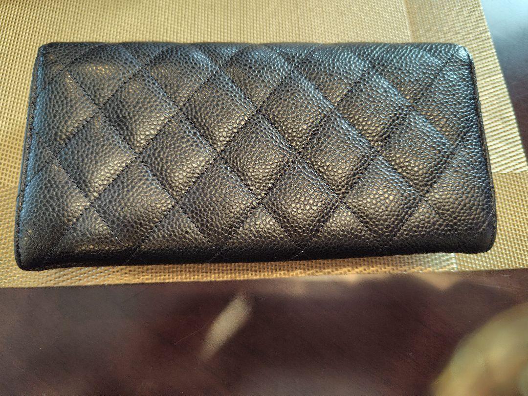 シャネル長財布金具シルバー