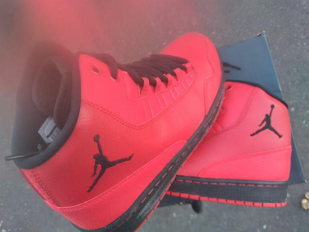 JORDAN EXECUTIVE 9.5 レッド