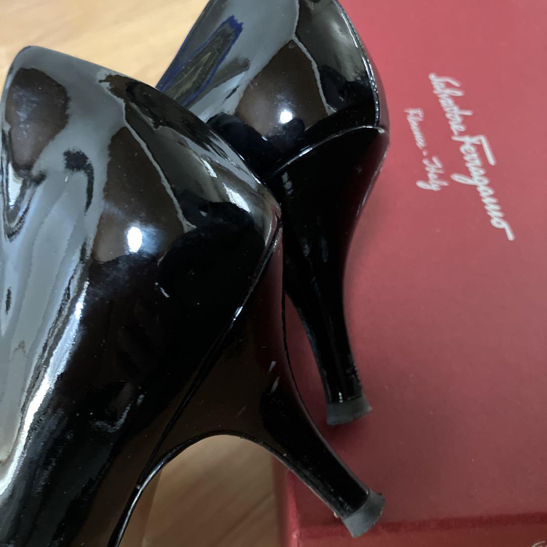 期間限定値下げ　Salvatore Ferragamo ブラックパンプス