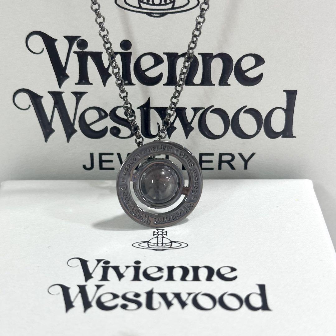 Vivienne Westwood タイニーオーブネックレス　ガンメタ Vivienne Westwood タイニーオーブネックレス ガンメタ - メルカリ