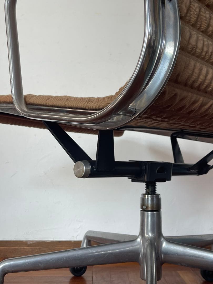 ハーマンミラー ヴィンテージ イームズ アルミナム チェア 2