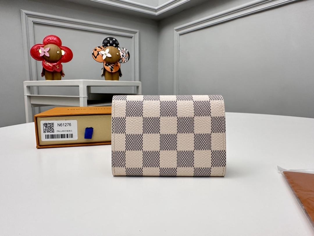 【美品】ルイヴィトン封筒型コインケース