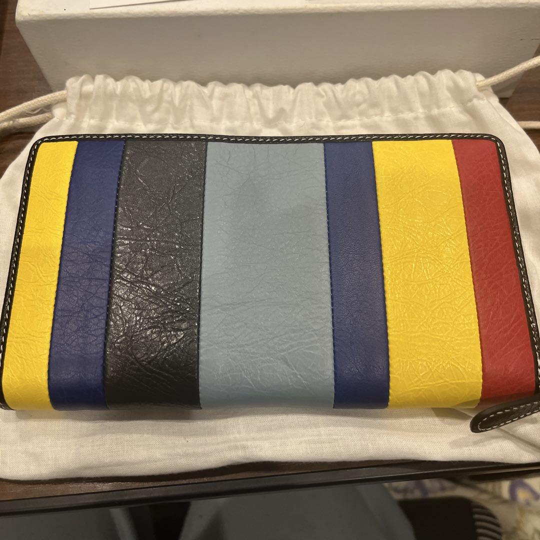 バレンシアガ　長財布　新品未使用