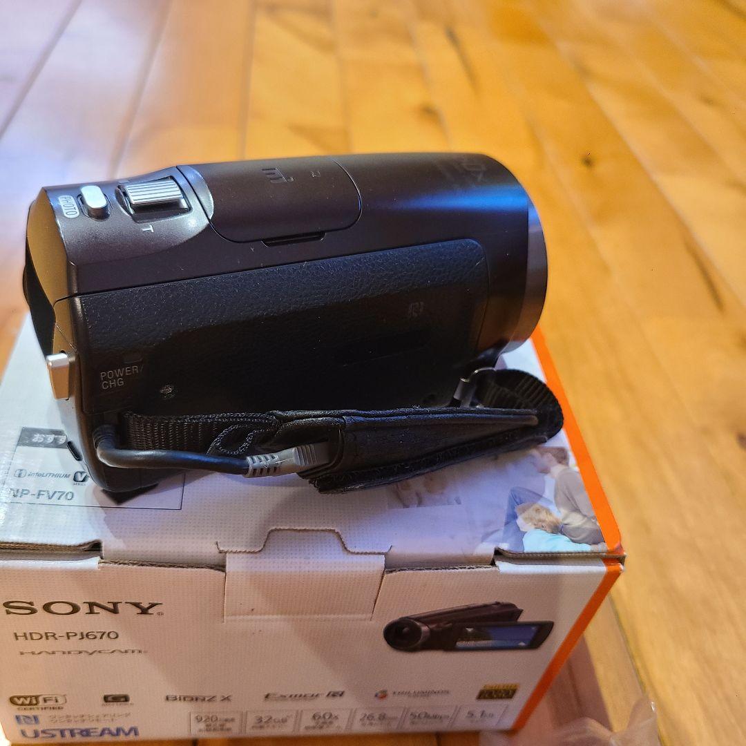 HDR-PJ670 | デジタルビデオカメラ Handycam ハンディカム | ソニー