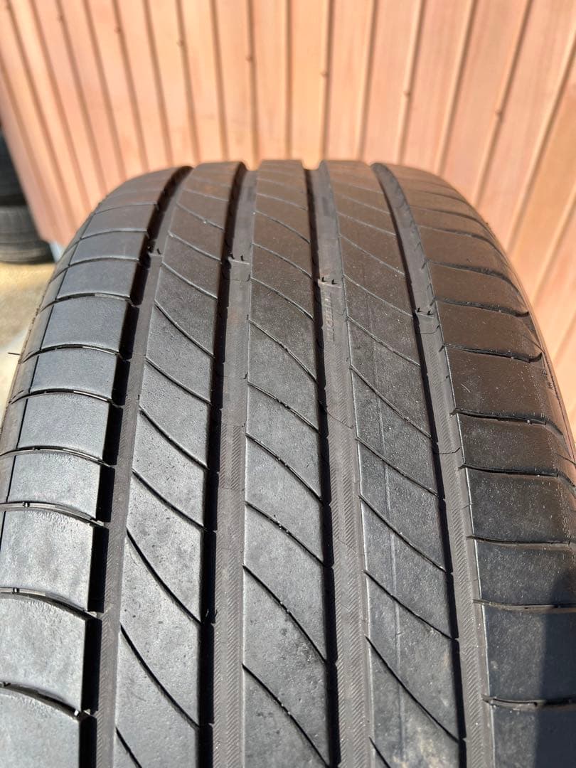 良品　2023年製　225/50R18 2本　C-HR ヴェゼル　カローラクロス