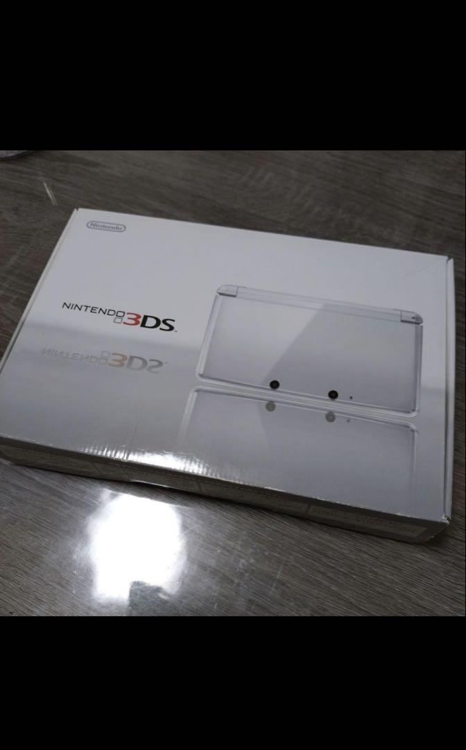 美品 New Nintendo 3DS ホワイト 本体