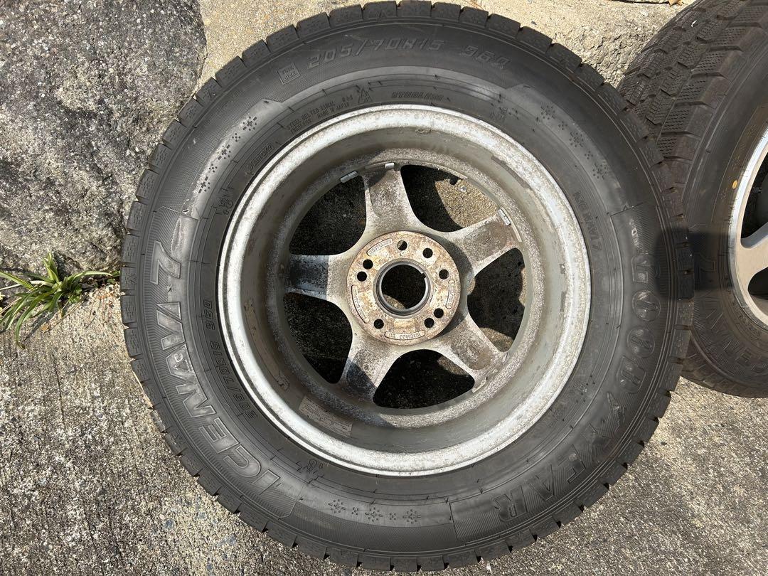 スタッドレス4本　GOOD YEAR　ICE NAVI 7　205/70 R15