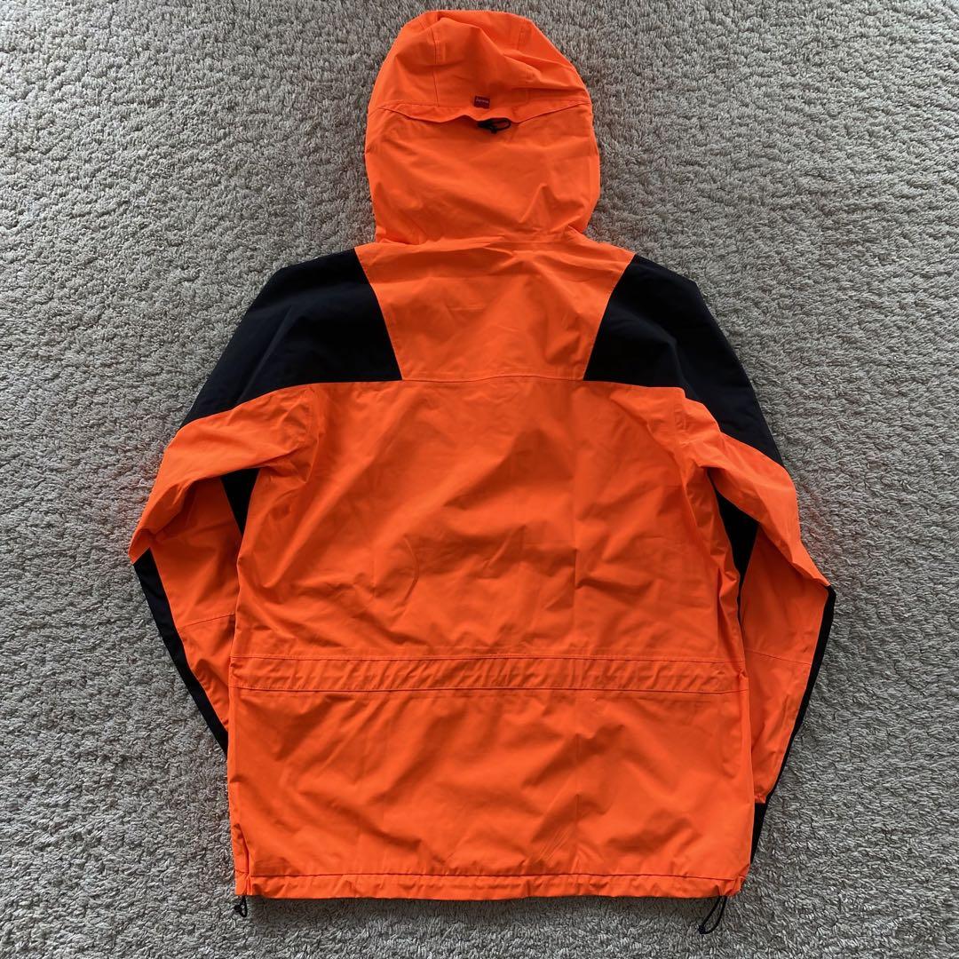 SUPREME × THE NORTH FACE mountain jacket