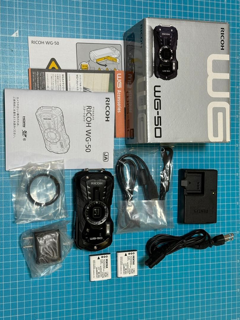 RICOH WG-50 カメラ 充電器付き RICOH WG-50 カメラ 充電器付き