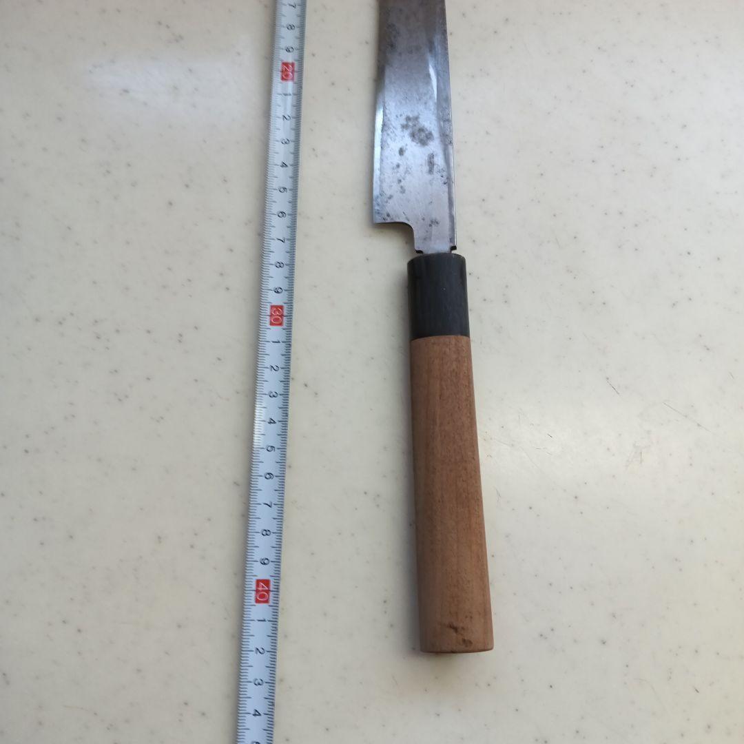 正本の刃渡り約25cmの柳刃包丁