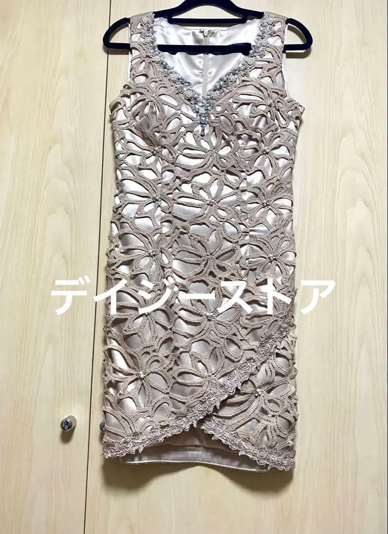 デイジーストア✴︎花模様パールストーンノースリミニワンピドレス