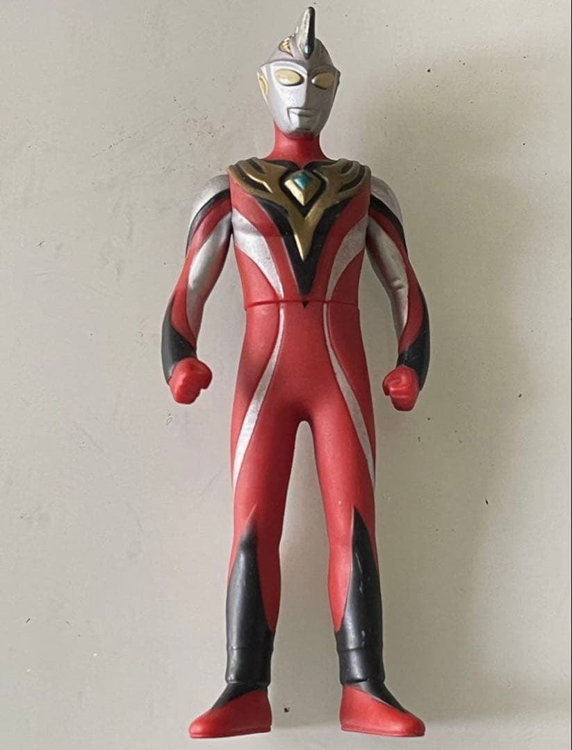 中国限定　レア　ウルトラマン　ソフビ　 ジャスティス　クラッシャーモード