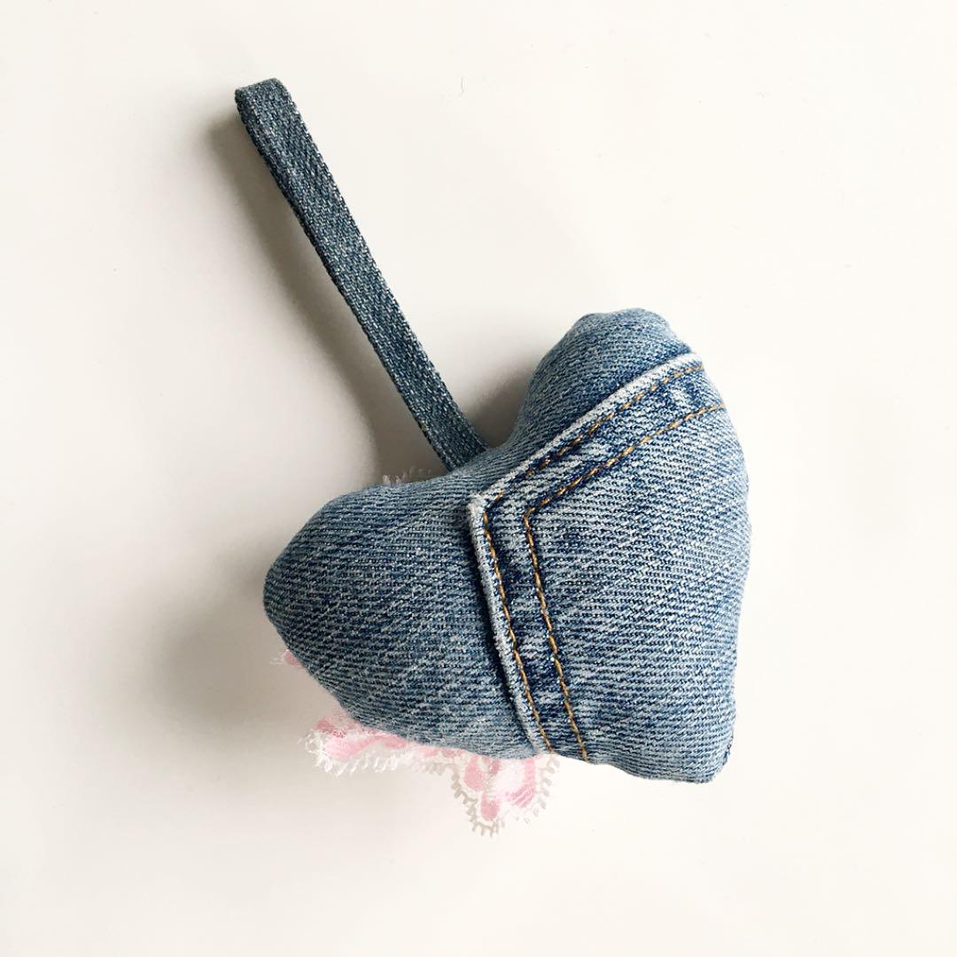☆新品☆デニムキーホルダー ハンドメイド バッグチャーム