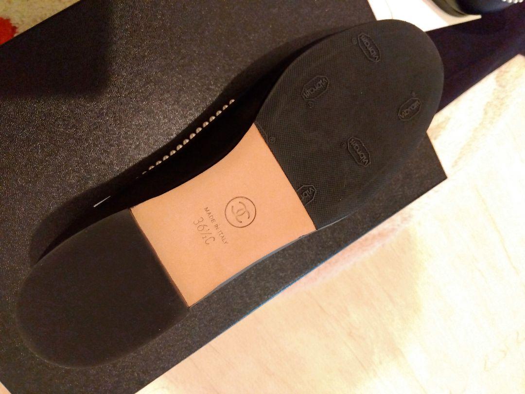 CHANEL ブラック ローファー パール装飾 新品未使用】CHANEL パール装飾 ブラックローファー
