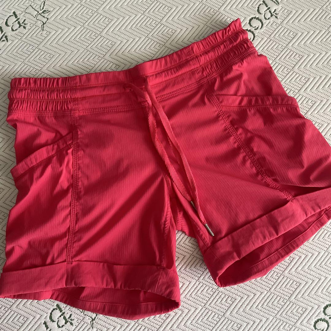 lululemon ピンク ショートパンツ 4