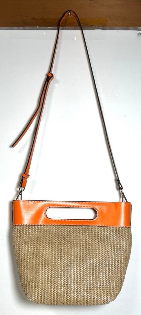 GANN・ガニー ラフィアトートバッグ かごバッグ Kraftバッグ ★美品 GANN・ガニー ラフィアトートバッグ かごバッグ Kraftバッグ ★美品