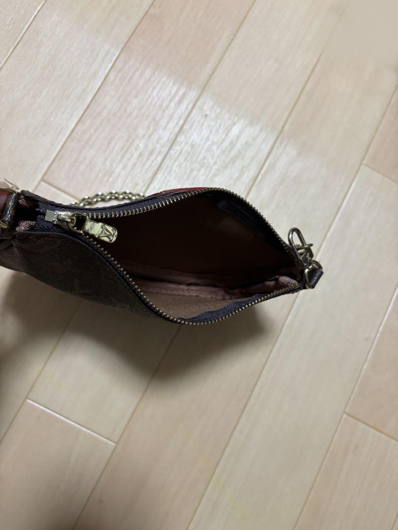 Louis Vuitton ポーチ　並行輸入品