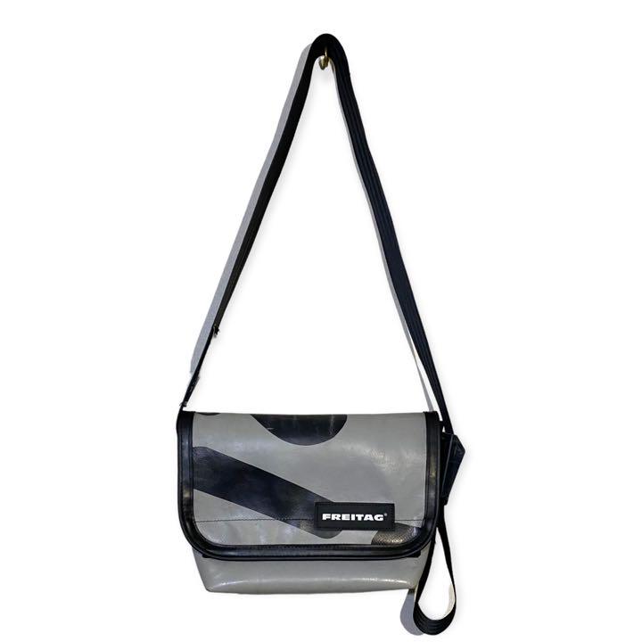 SALE中！FREITAG ショルダーバッグ