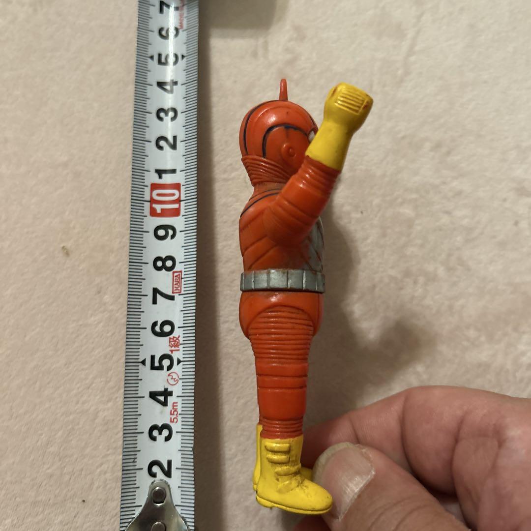 T*a様 フィギュア オレンジと黄色 約11cm