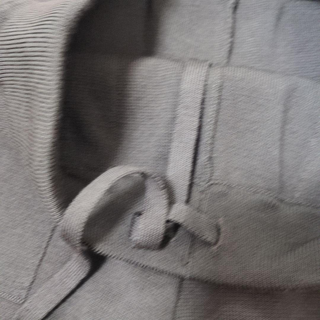 テーパードパンツ