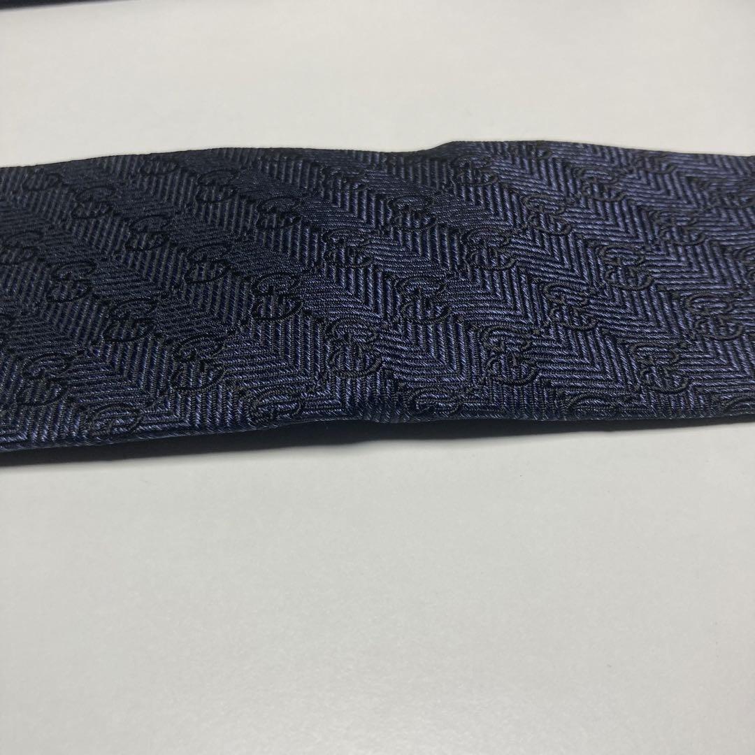 美品　高級　グッチGUCCI ネクタイ　ネイビー　GG柄　シルク　イタリア製