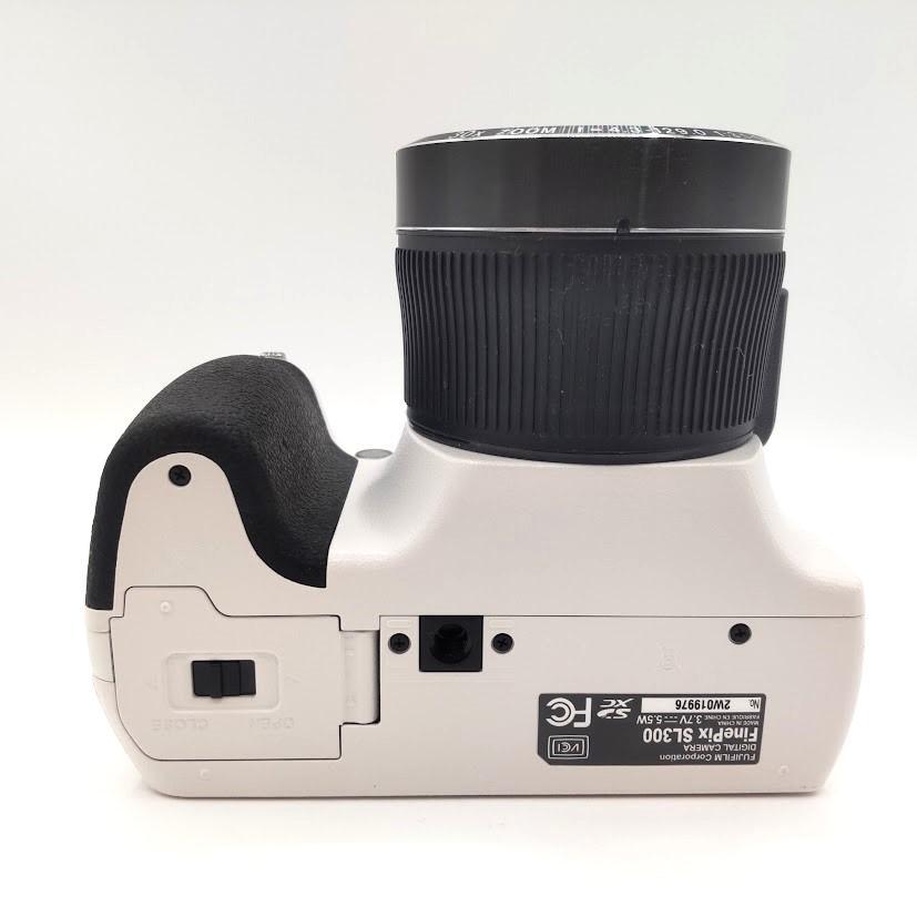 FUJIFILM 富士フィルム デジカメ FinePix SL300 ホワイト