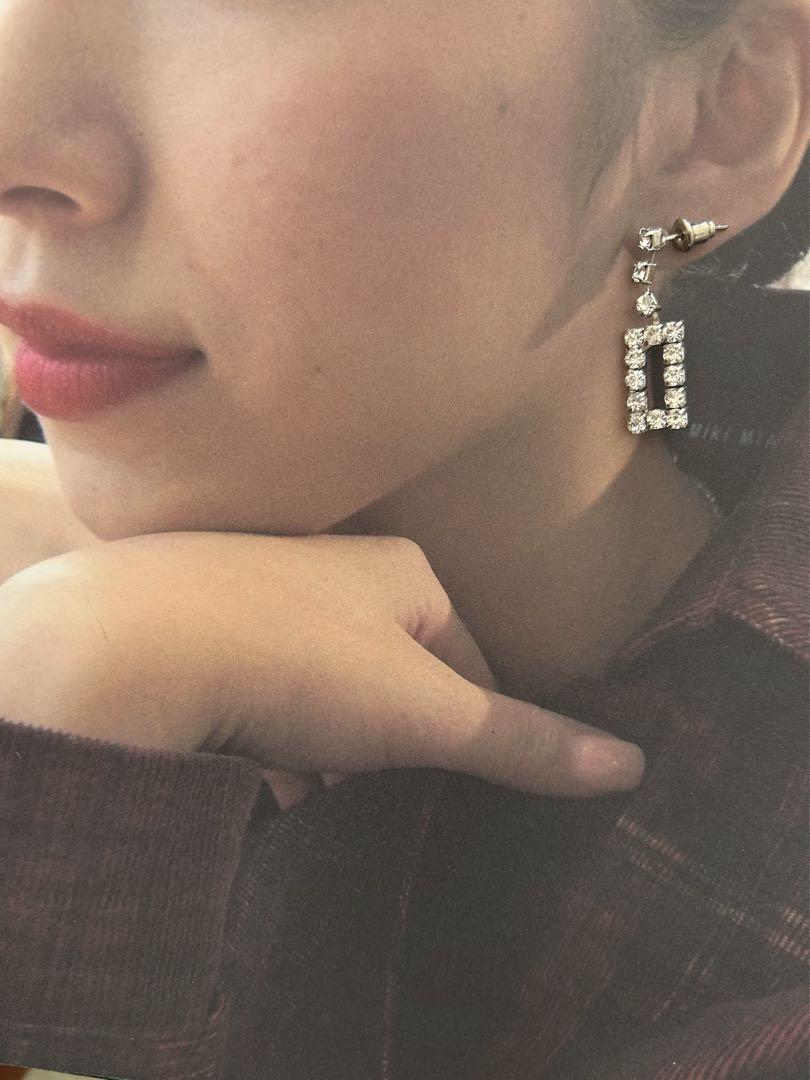 B376 used ラインストーン スクエア 揺れる ピアス アクセサリー